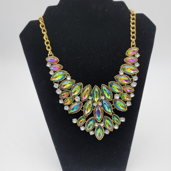 Fashion statement Multicolor rhinestone necklace - Picture 5 of 5